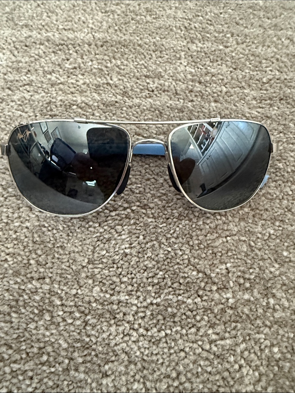 Maui Jim Aviator Sunglasses with Dark Lenses